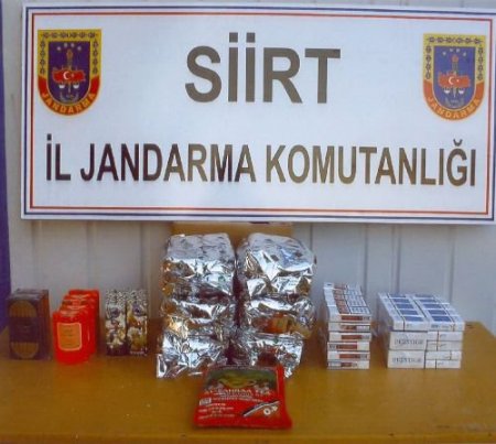 Siirt'te Kaçak Sigara Ve Çaylara El Konuldu