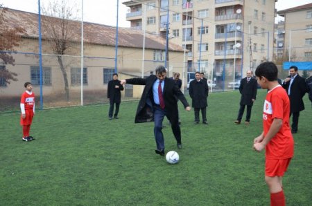 Siirt'te öğrencilerarası futbol turnuvası düzenlendi