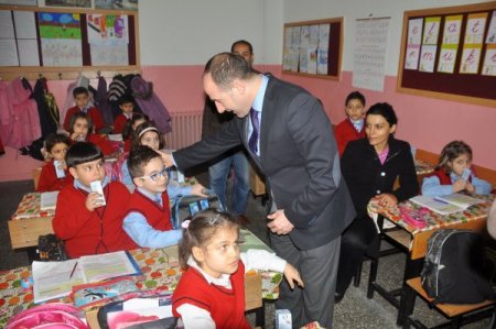 Siirt'te okullarda süt dağıtımına başlandı