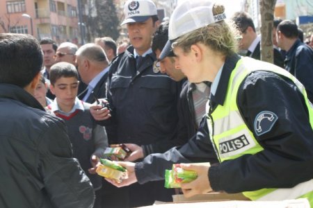 Siirt'te Polis Haftası Kutlanıyor
