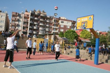 Siirt'teki Sokak Basketbolu Şölenine 340 Sporcu Katılıyor