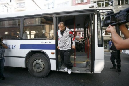 Şike Soruşturmasında Bir Grup Şüpheli Adliyede