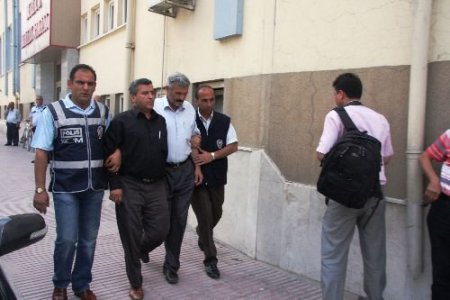 Silah Kaçakçılığı Yapan 2 Kişi Adliyeye Sevk Edildi