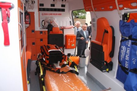 Silah ruhsatlarından elde edilen gelirle ambulans alındı