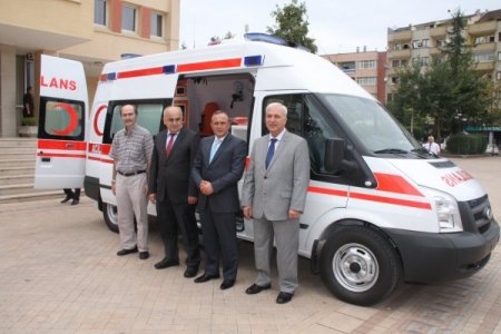 Silah ruhsatlarından elde edilen gelirle ambulans alındı