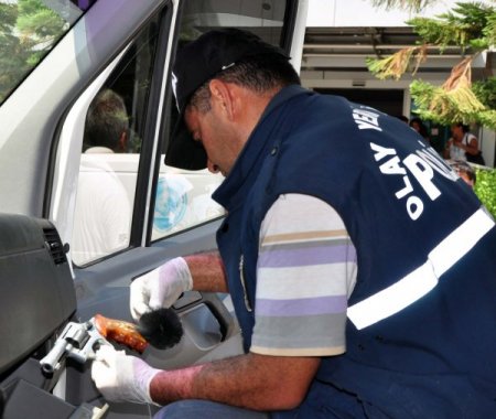 Silahla Oynayan Genç Kendini Vurdu İddiası