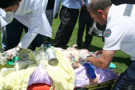 Silahla Yaralanan Hasta, Ambulans Helikopterle Taşındı