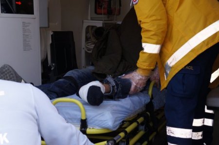 Silahlı kavgada yaralananlar hastaneye getirildi