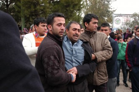 Silahlı Saldırıda Ölen Öğrenciler Toprağa Verildi