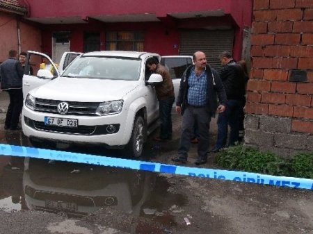 Silahlı saldırıya uğrayan işadamı hayatını kaybetti