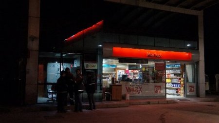 Silahlı ve maskeli soyguncular 1 gecede 3 akaryakıt istasyonu soydu