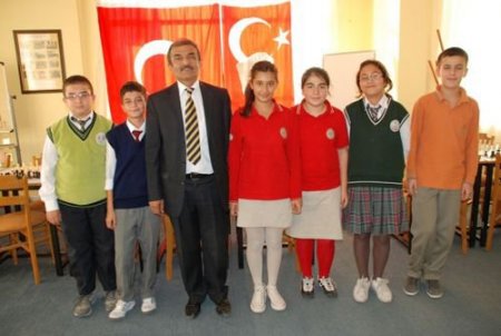Silifke'de Çocuklar Seçim Heyecanı Yaşadı