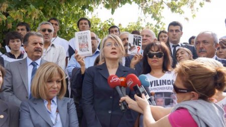 Silivri raporu Meclis önünde protesto edildi