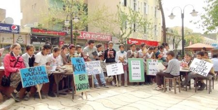 Silopili öğrencilerden 'TV’yi Kapat Kitap Aç' kampanyası