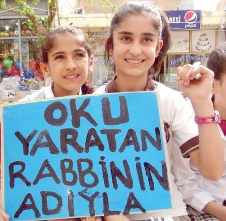 Silopili öğrencilerden 'TV’yi Kapat Kitap Aç' kampanyası