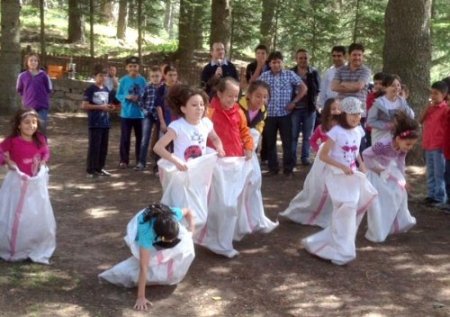 Simav Özel Bahar Koleji bahar şenliği düzenledi