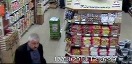 Simav'da alıveriş merkezinden hırsızlık güvenlik kamerasına takıldı