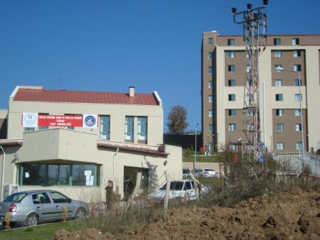 Simav'da üniversite yoluna kaldırım ve ışıklandırma yapılıyor