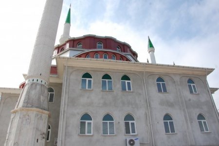 Simav'ın en büyük camisi jeotermalle ısıtılmaya başladı