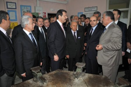 Şimşek: Türkiye'nin En Büyük Sorunu, İşsizlik Onu Da Tek Haneye Düşüreceğiz