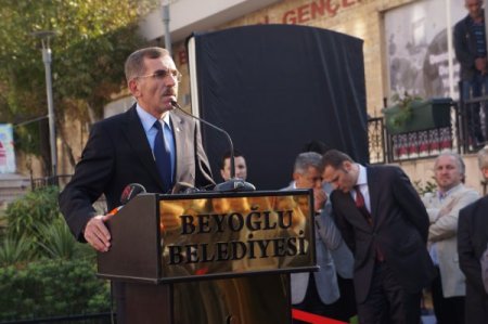 Sinagog saldırılarında ölenler törenle anıldı