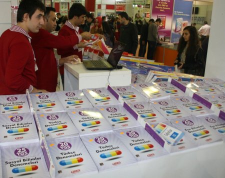 Sınav tartışmaları hazırlık kitaplarına ilgiyi artırdı