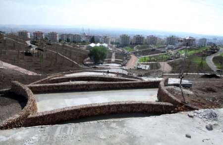 Sincan Belediyesi'nden Belören Dağı eteklerine Serapark