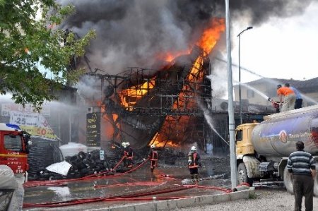 Sincan Organize Sanayi Bölgesi'nde yangın