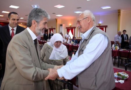 Sincan protokolü, şehit yakınları ve gazilerle bir araya geldi