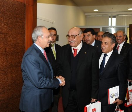 Sinecem: Tüm partileri ziyaret edeceğiz