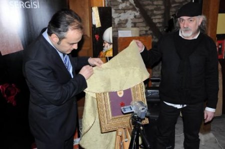 Sinek Kanadına Resim Yaptı