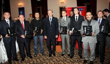 Sinema Gönüllülerine Teşekkür Plaketi