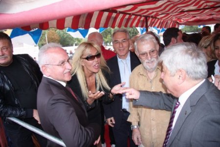 Sinema Sanatçıları Şehir Turu Attı