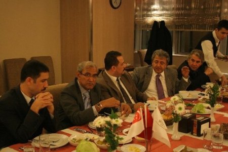 Singapur’un Özel Elçisi Türkiye’yi Gezdi