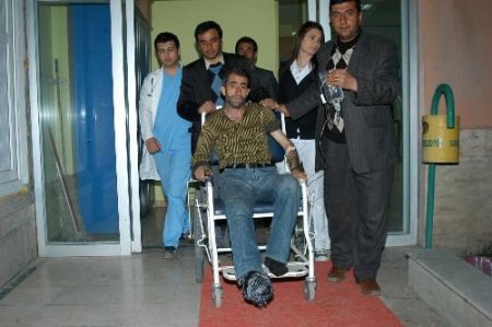 Sınırdan Kaçak Geçerken Yaralandı