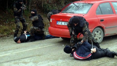 Sinop polisinden gerçeğini aratmayan tatbikat