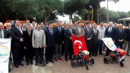 Sinoplu çiftçilere makine ve ekipman desteği