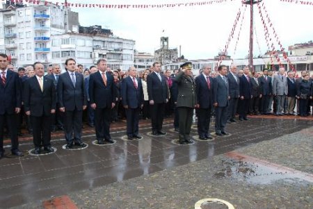 Sinop'ta 19 Mayıs Kutlamaları Yağmur Nedeniyle Ertelendi