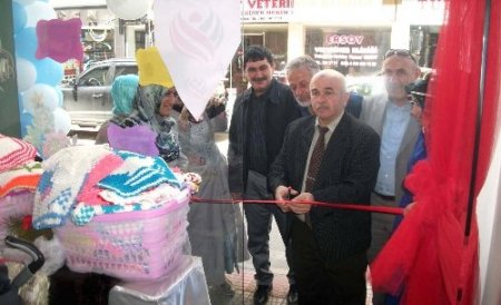 Sinop’ta ihtiyaç sahibi öğrenciler yararına kermes düzenlendi