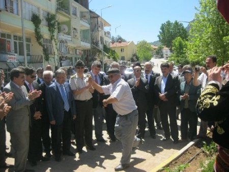 Sipsinin anıtı yapıldı