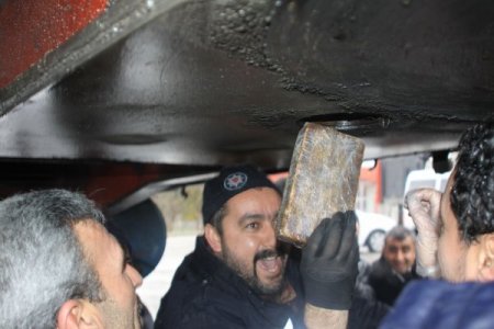 Şirince'de kıyameti bekleyenlere eroin götürürken yakalandı