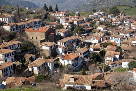 Şirince'deki Nişanyan Evleri'nin Yıkımını İçişleri Ve Turizm Bakanlıkları Durdurdu