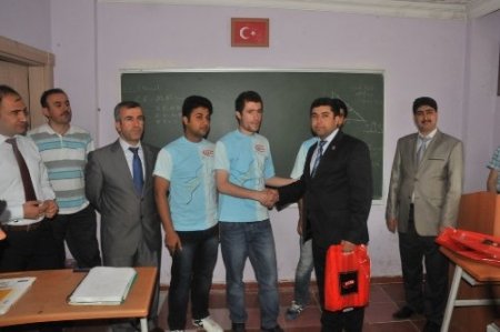 Şırnak Milli Eğitim Müdürlüğü başarılı öğrencileri ödüllendirdi