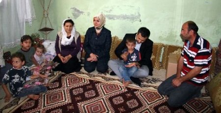 Şırnak Valisi Yerlikaya'dan Üçüz Bebeklere Yardım Sözü