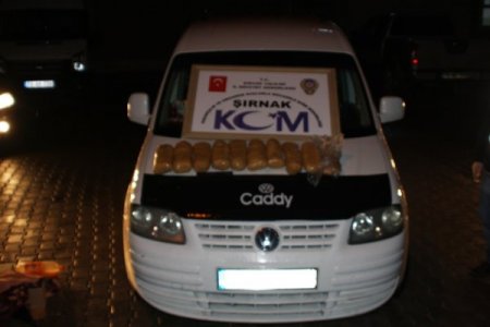 Şırnak’ta 10 kg esrar, 45 bin paket kaçak sigara ele geçirildi