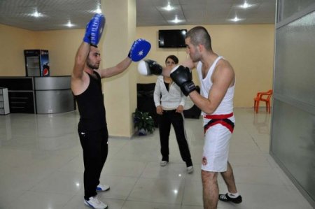 Şırnak’ta ilk kez açılan spor merkezi yoğun ilgi gördü
