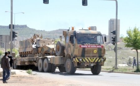 Şırnak'taki askeri araçlar Mardin üzerinden Diyarbakır’a gitti