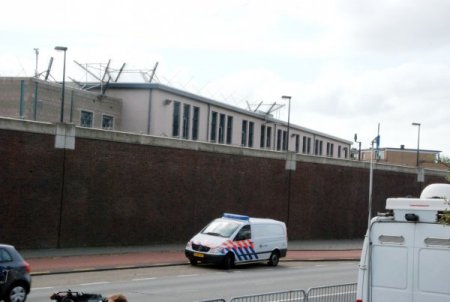 Sırp Cani Mladiç, Scheveningen Cezaevi'ne Helikopterle Getirildi