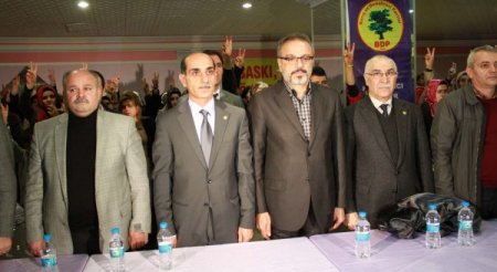 Sırrı Sakık: İmralı'ya kimin gideceğine biz karar veririz