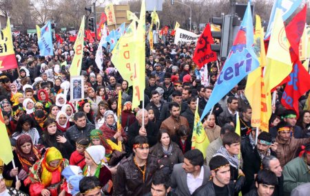 Sırrı Sakık: Kanın durması için barış cephesi güçleniyor